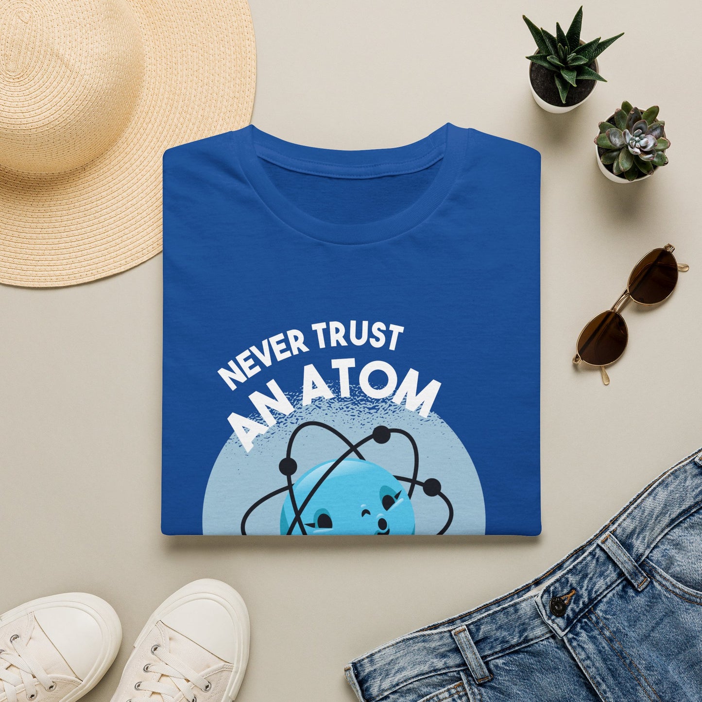 Everything Is Made Of Atoms - Physics T-Shirt