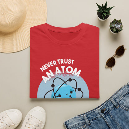 Everything Is Made Of Atoms - Physics T-Shirt